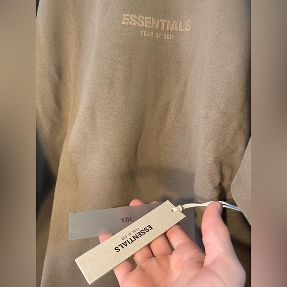 Fear of God essentials Crewneck - Picture 3 of 5